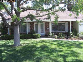 1780 Sargent Rd, Concord, CA 94518-3352