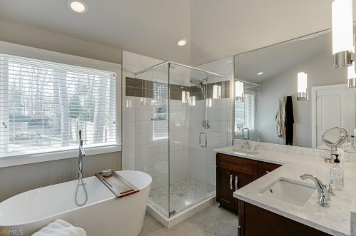 1485 Harts Mill Rd, Atlanta GA  30319-1824 exterior