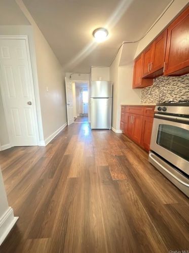 1136 214th St, Bronx NY  10469-2412 exterior