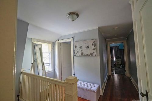 59 Avon St, Milford CT 06461-4003 exterior