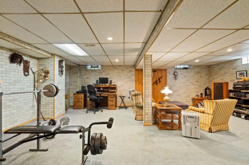 3160 70, Milwaukee WI 53219-4010 exterior