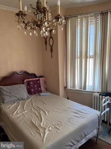 1613 Franklin St, Philadelphia PA 19122-1321 exterior