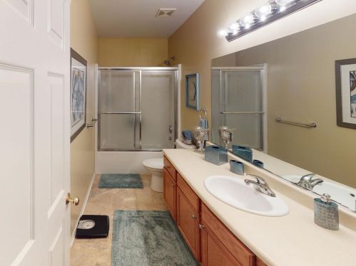 422 Raven Rd, Joliet IL 60404-0648 exterior