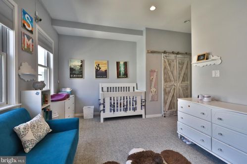 1513 Bainbridge St, Philadelphia PA 19146-2130 exterior