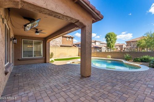 21713 38th Way, Phoenix AZ  85050-4923 exterior