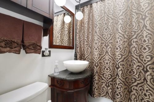 3434 Nagle Ave, Chicago IL 60634-4917 exterior