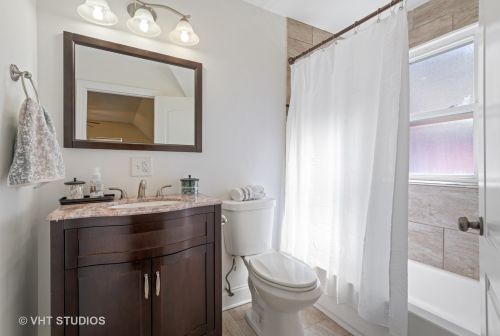 1025 Mayfield Ave, Chicago IL 60638-4404 exterior