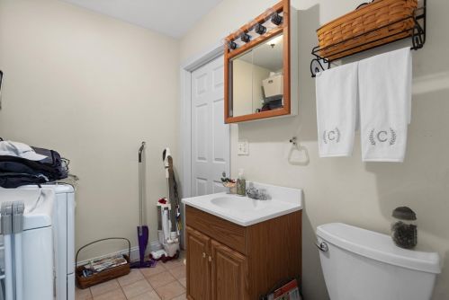 19 Violette Ln, Seabrook NH 03874-4557 exterior