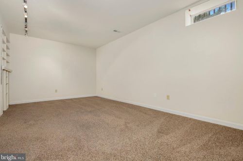 7813 Havenside Ter, Rockville MD 20855-2261 exterior