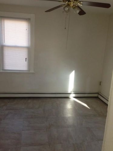 124 Ledge St, Providence RI 02904-1532 exterior