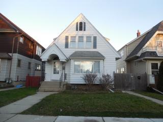 1520 55th St, Milwaukee WI  53214-5242 exterior