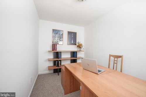 1134 Carpenter St, Philadelphia PA 19147-3608 exterior