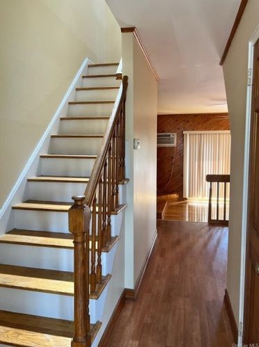 4234 Tremont Ave, Bronx NY  10465-3362 exterior