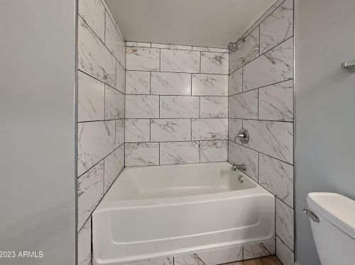 2035 64th Ln, Phoenix AZ  85035-3401 exterior