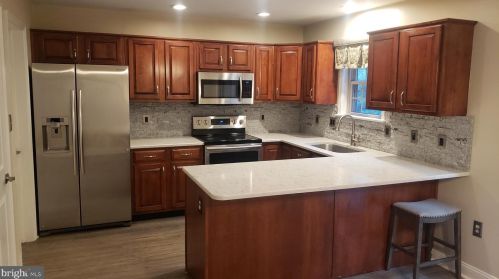 339 Cobblestone Ln, Lancaster PA 17601-3348 exterior