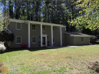 3528 Regalwoods Dr, Atlanta GA  30340-4022 exterior