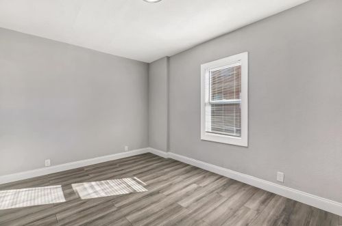 325 Hoffmeister Ave, Saint Louis MO 63125-1608 exterior