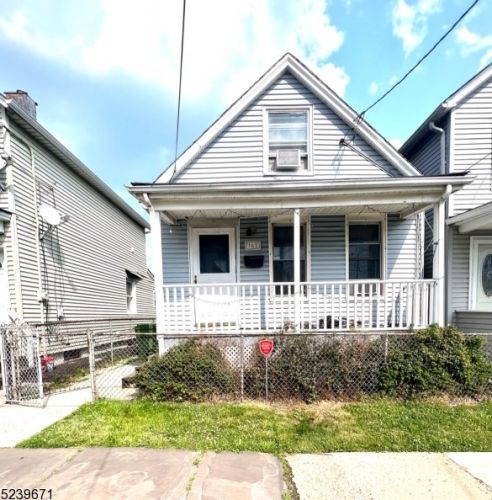 362 Stanford St, Perth Amboy, NJ 08861-4031