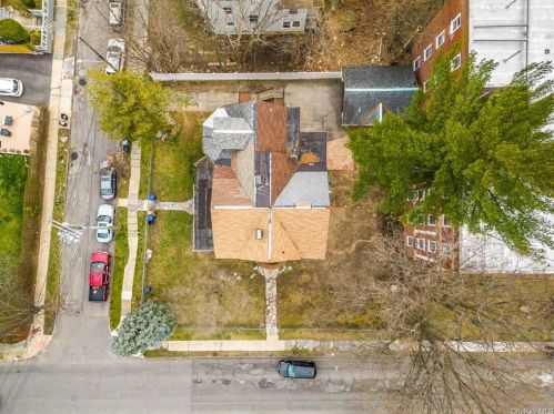 214 Prospect Ave, Mount Vernon NY 10550-2349 exterior