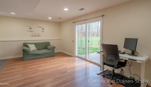 2194 Winston Vw Dr, Cedar Springs MI 49319-7931 exterior