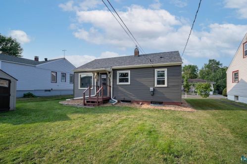 4712 Glenwood St, Duluth MN 55804-1266 exterior