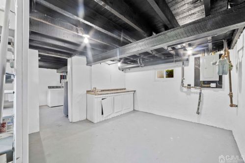 47 Harrison Ave, Edison NJ  08837-3430 exterior