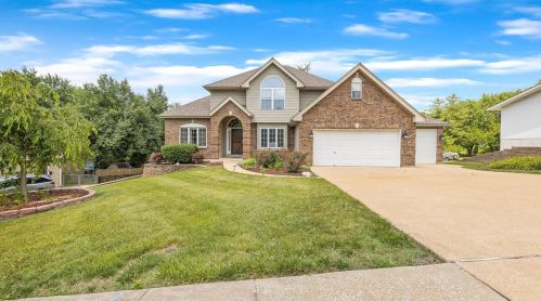 3525 Falcon Ave, Hazelwood, MO 63044-3129