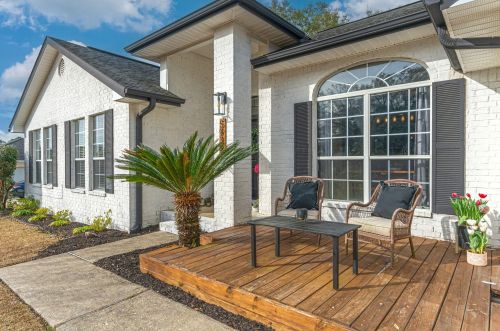 5938 Ridgeview Dr, Milton FL  32570-5057 exterior