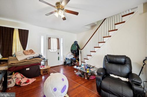 5961 Agusta St, Philadelphia PA 19152-1103 exterior