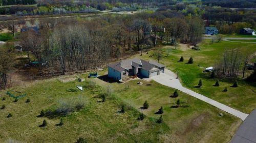 10560 274th Ave, Zimmerman, MN 55398-4682