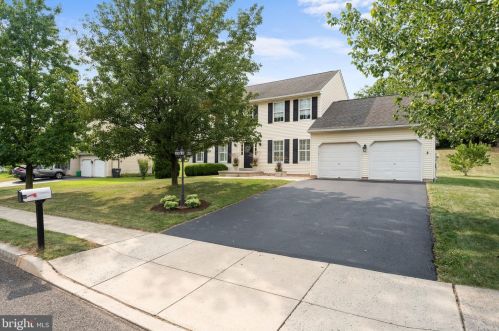 50 Autumn Ln, Limerick, PA 19468-4266