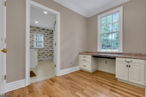 2 Caruso Ct, Bridgewater NJ 08807-2149 exterior