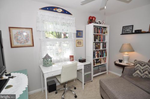 4 Hanover Dr, Cookstown NJ 08511-1005 exterior