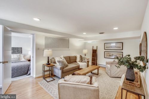 311 Kentucky Ave, Alexandria VA 22305 exterior