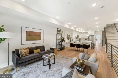 1223 Meigs Pl, Washington, DC 20002-2456