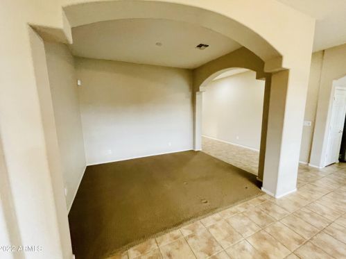 32016 23rd Ave, Phoenix AZ  85085-7050 exterior