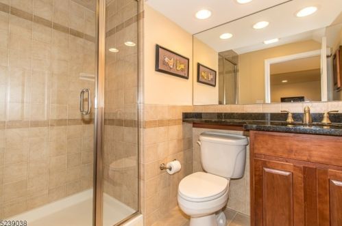 1019 Smt Ave, Westfield NJ 07090-3221 exterior