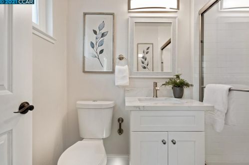 5507 Alaska Dr, Concord CA  94521-4009 exterior