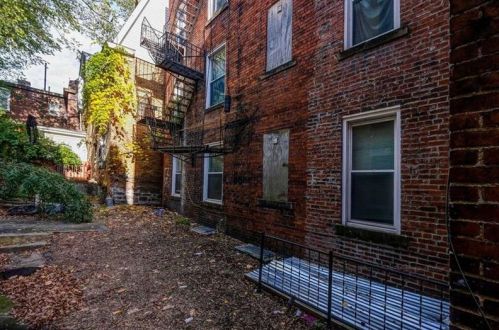 3809 California Ave, Pittsburgh PA 15212-1860 exterior