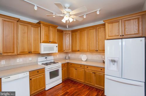 145 Villa Dr, Warminster PA 18974-3783 exterior