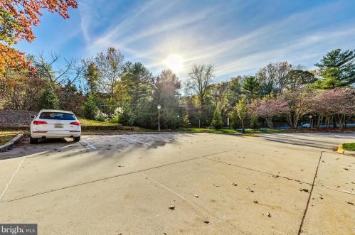 10715 Hampton Mill Ter, Rockville MD 20852-5454 exterior