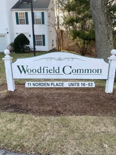 11 Norden Pl, Norwalk CT 06855-1450 exterior