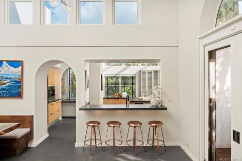 3919 Noela Pl, Honolulu HI  96815-4519 exterior