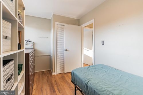 5428 Enid Pl, Alexandria VA  22312-6428 exterior