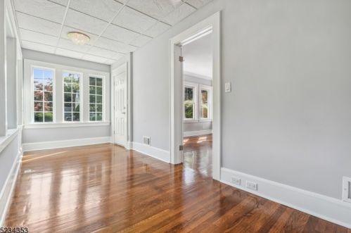 193 Tooker Ave, Springfield NJ  07081-1634 exterior