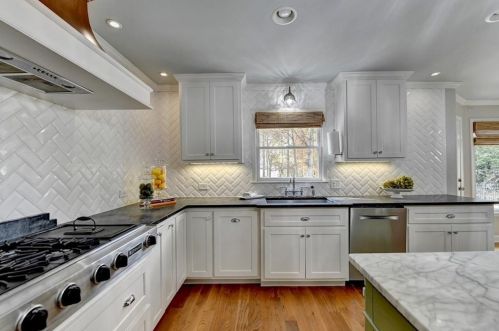 1311 Bridgewater Walk, Lithonia GA  30078-2086 exterior