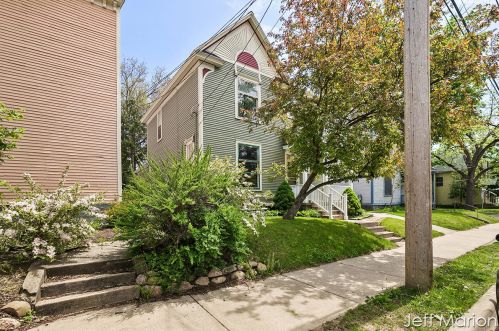 56 Un Ave, Grand Rapids MI 49503-4451 exterior