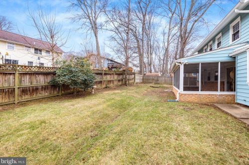 8428 Cherry Vly Ln, Alexandria VA 22309-2100 exterior