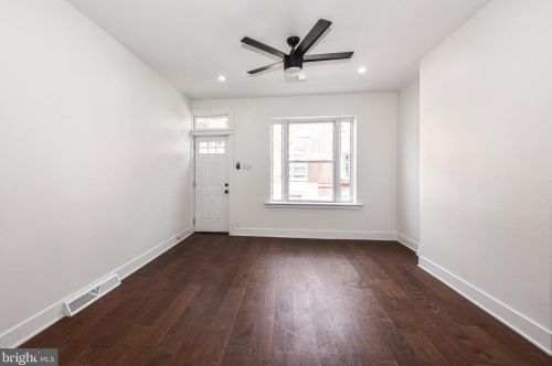 2517 Clarion St, Philadelphia PA  19148-4315 exterior