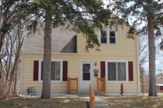 4302 64th St, Milwaukee, WI 53216-1153